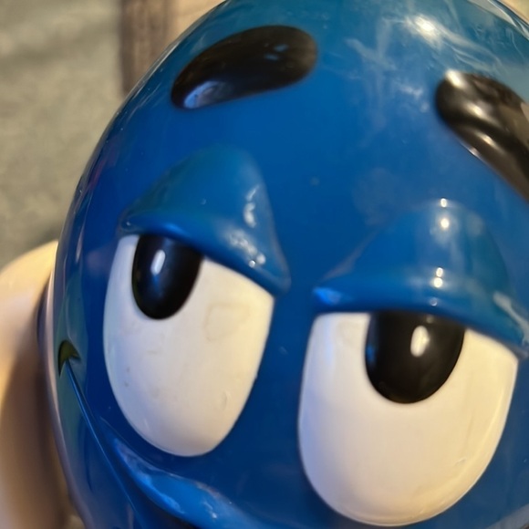Official M and M's Brand Collectible Candy Dispenser - Picture 7 of 7